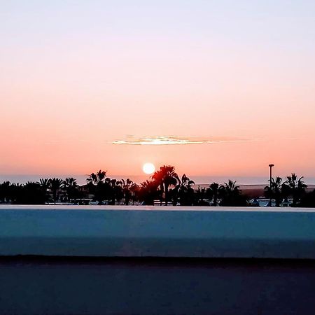 A Casa Di Ilaria Hostel Corralejo Luaran gambar